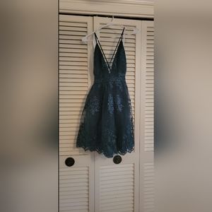 Lulus emerald green lace backless dress